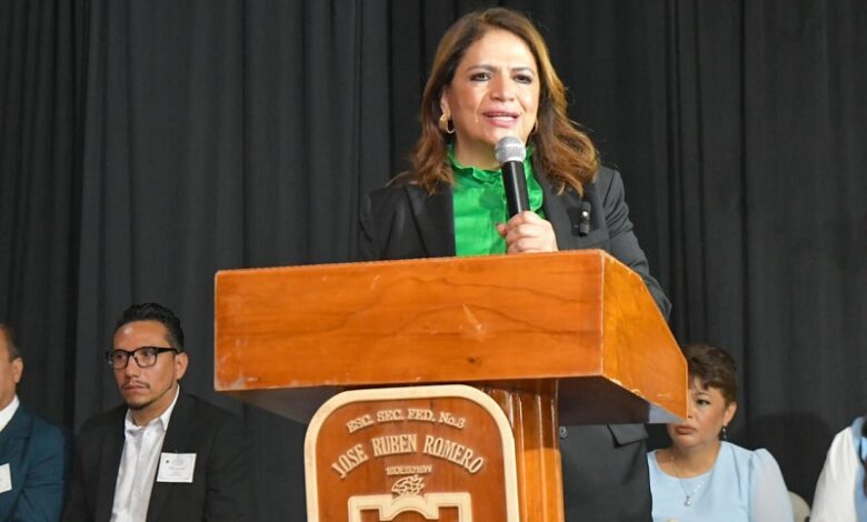 Fabiola Alanís, 4T