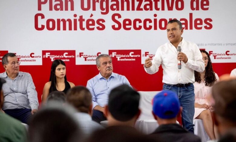 Fidel Calderón y Raúl Morón en asamblea