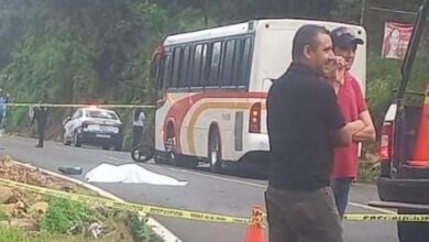 Motociclista accidentado en carretera
