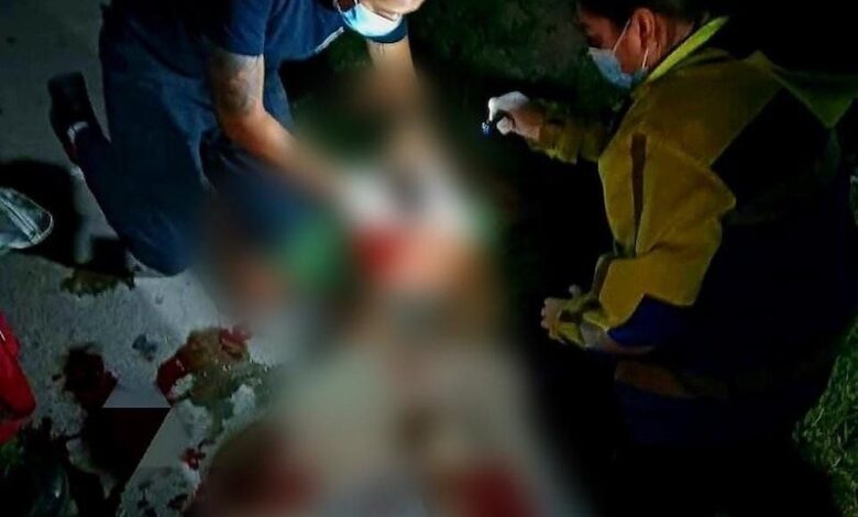 Hombre apuñalado por mujer
