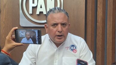 Carlos Quintana da entrevista en la sede del PAN
