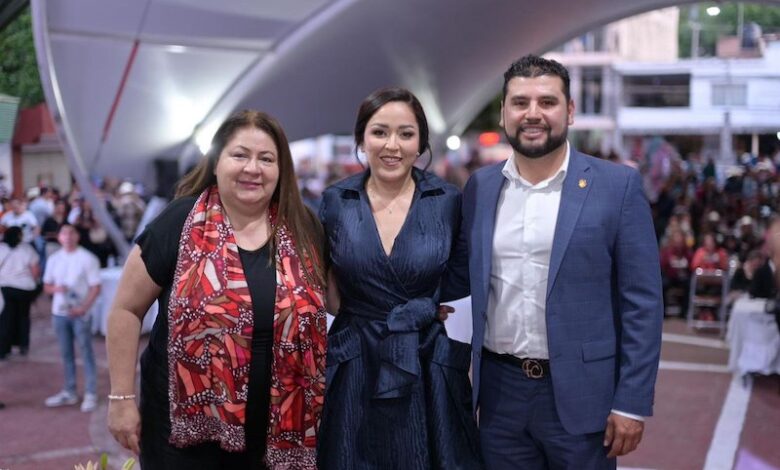 Cristina Portillo, Claudia Sanhua y Octavio Ocampo