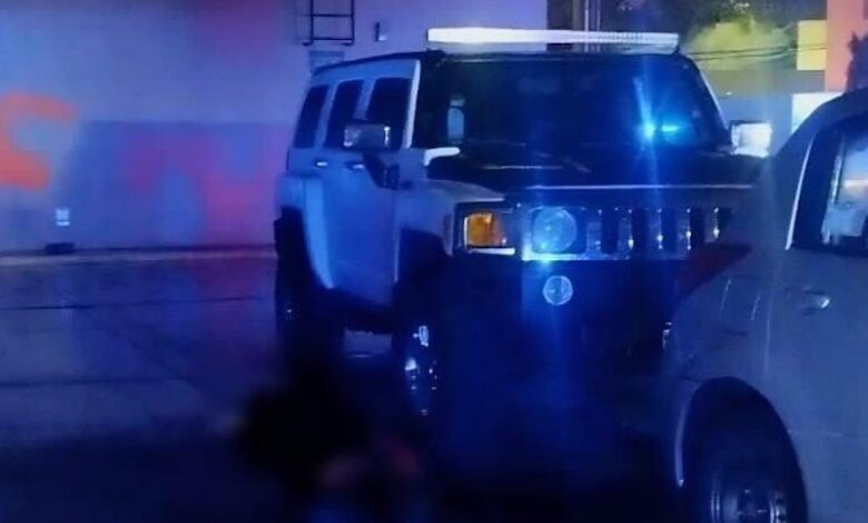 Camioneta Hummer baleada