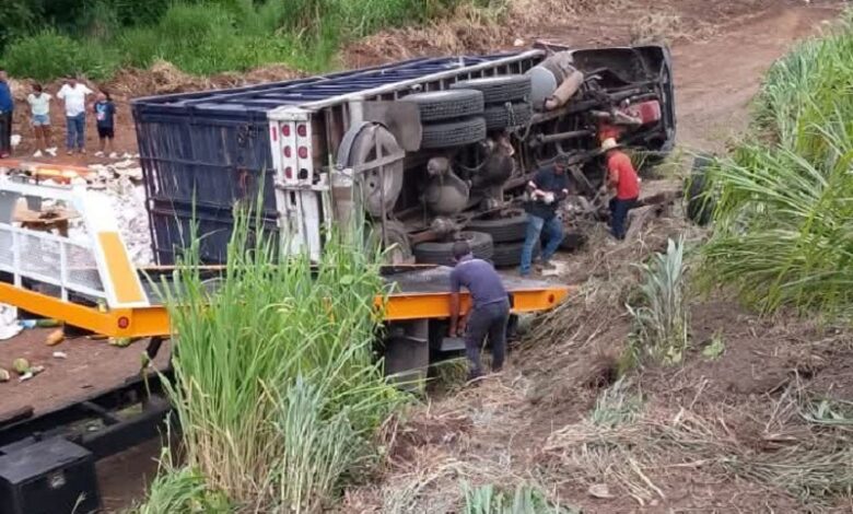 Autopista Siglo XXI, Volcadura