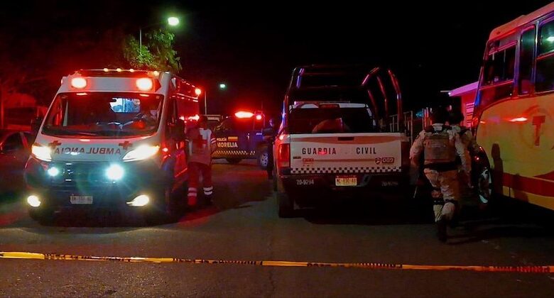 Ambulancia y patrullas