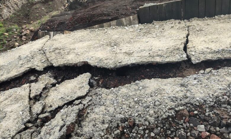 Calle destrozada