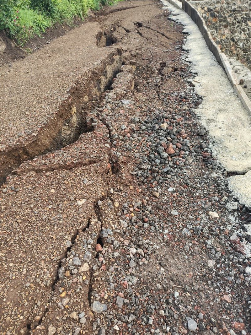 Calle destrozada