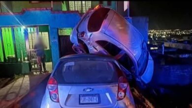 Auto March vuelca sobre Spark