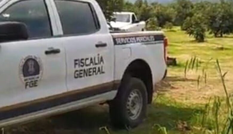 Camioneta de la FGE de Michoacán