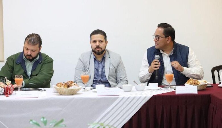 Raúl Zepeda, Josué Pineda y Víctor Serrato
