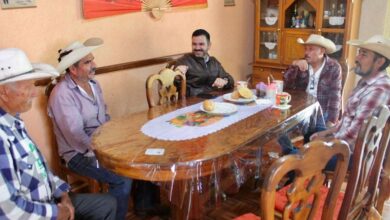 Yankel Benítez en reunión con autoridades de Chiquitito