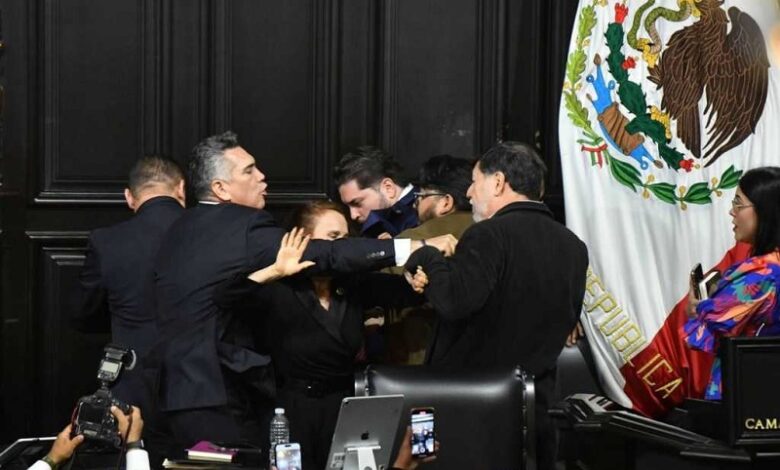 'Alito' Moreno y Fernández Noroña, Pelea