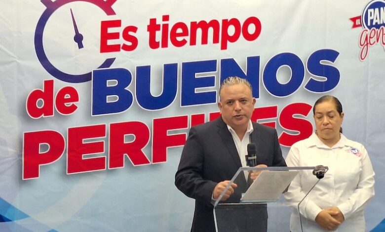 Carlos Quintana en rueda de prensa del PAN