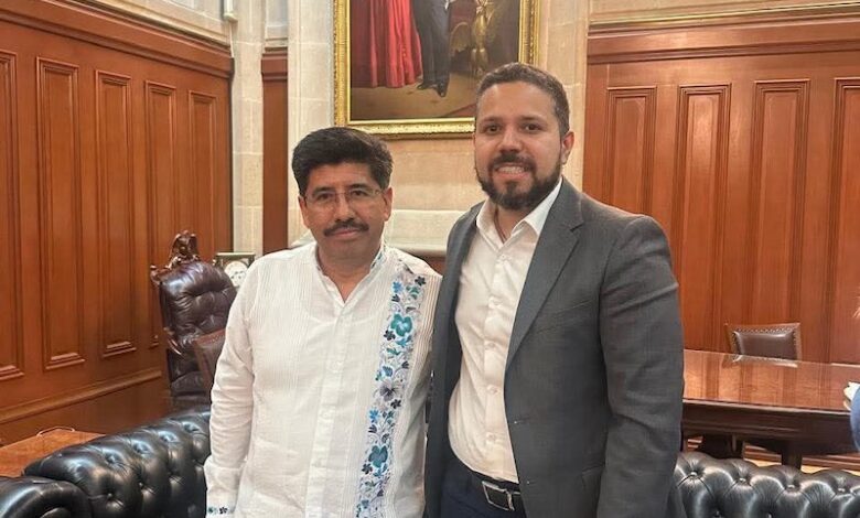 Hugo Aguilar Ortiz y Josué Alfonso Mejía Pineda