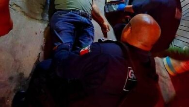Balean a carpintero
