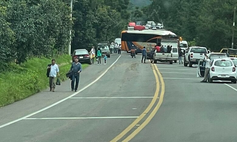 bloqueos carreteros