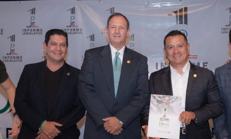 Ernesto Núñez Aguilar, Dacia Martínez Gowman