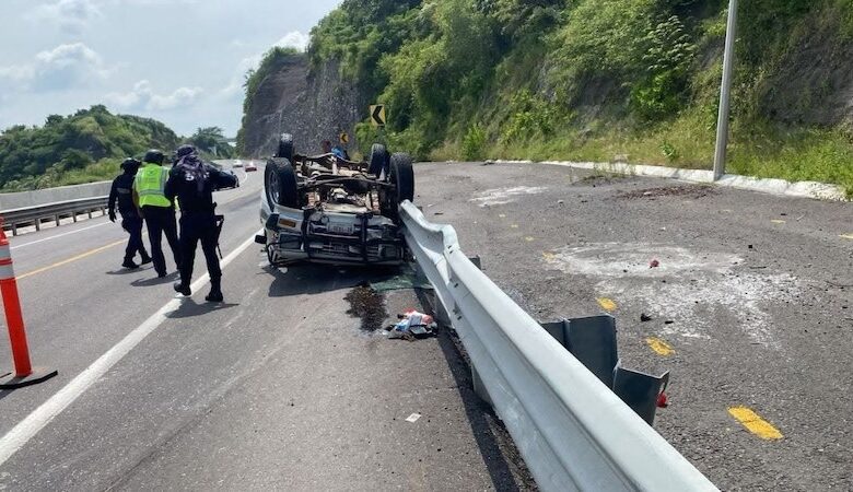 Volcadura de camioneta