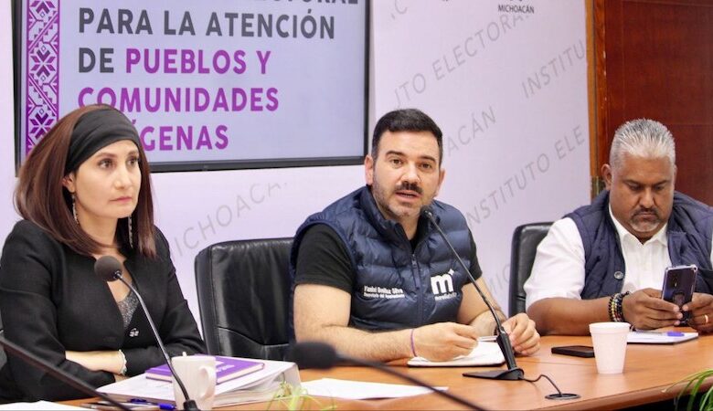 Yankel Benítez en reunión con el IEM