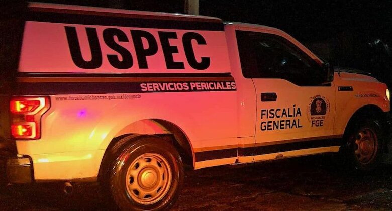 Camioneta de la USPEC de la FGE de Michoacán