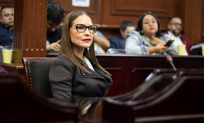 Nalleli Pedraza en su curul