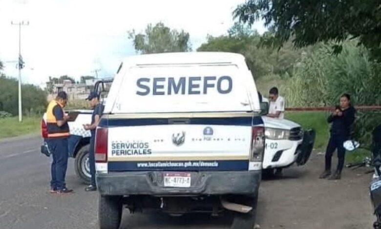 Camioneta del Semefo