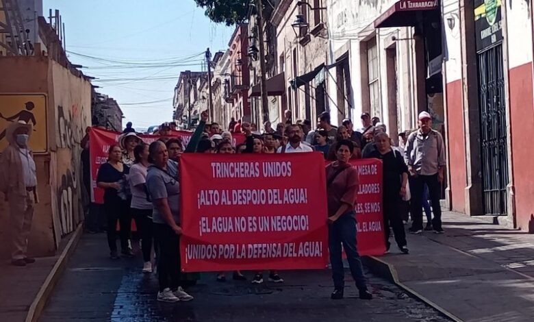 Manifestación encabezada por Wilberth Rosas