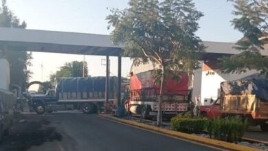 Uruapan, aguacateros, bloqueos