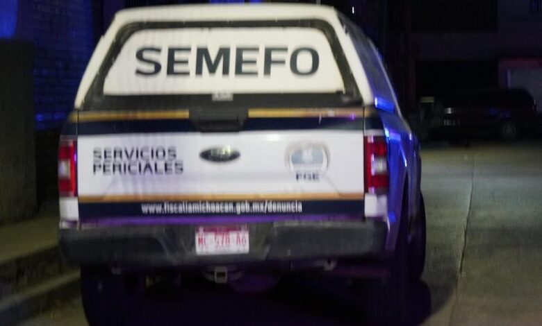 Camioneta de la Semefo