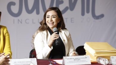 Grecia Aguilar en rueda de prensa