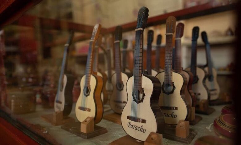 Guitarras de Paracho