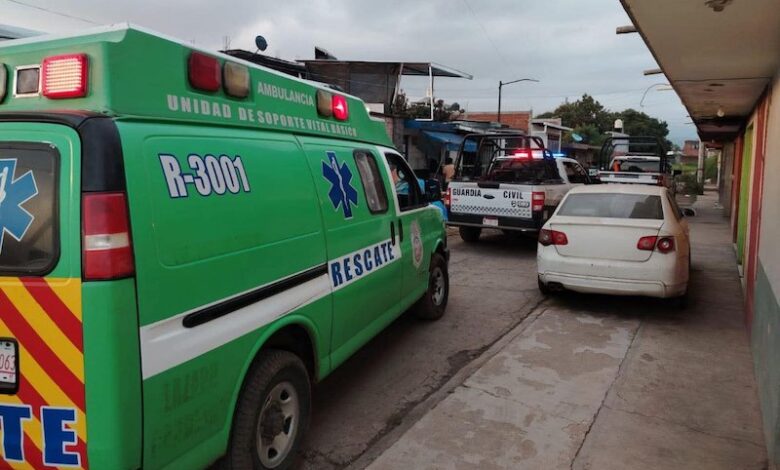 Ambulancia y patrulla