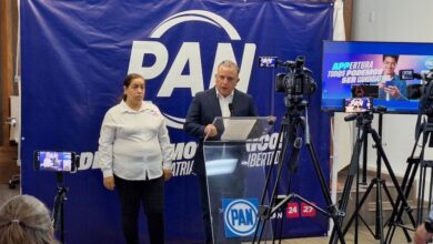 Carlos Quintana ofrece rueda de prensa