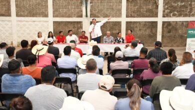Memo Valencia con priistas de Tzitzio
