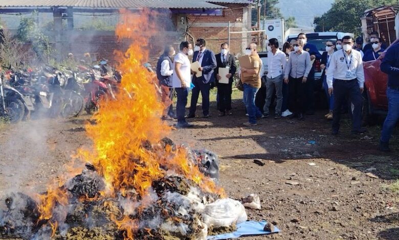 Incendian narcóticos