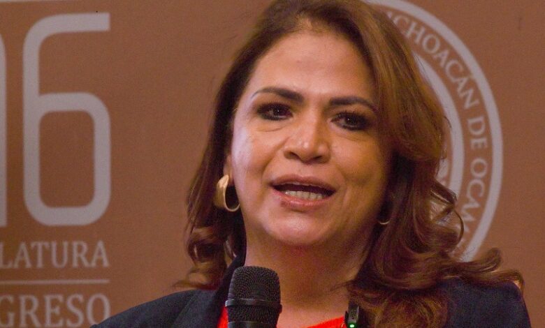 Fabiola Alanís, Morena