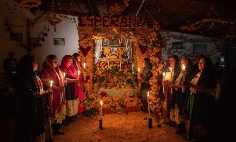 Noche de Muertos, Altar de Muertos