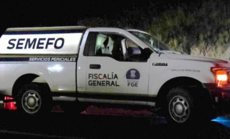 Camioneta del Semefo