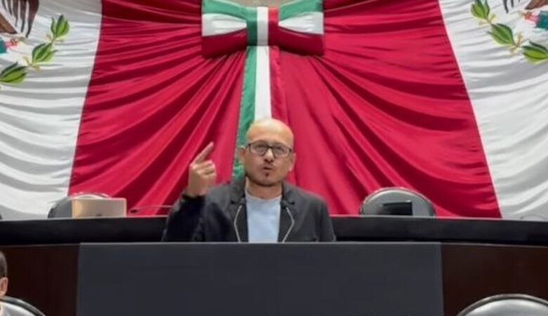 José Manuel Hinojosa en tribuna de la Cámara de Diputados