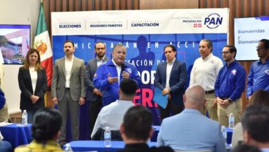 Carlos Quintana en evento con panistas