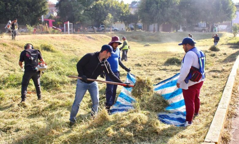 Yankel Benítez en jornada de limpieza
