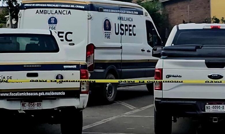 Camionetas de la FGE de Michoacán