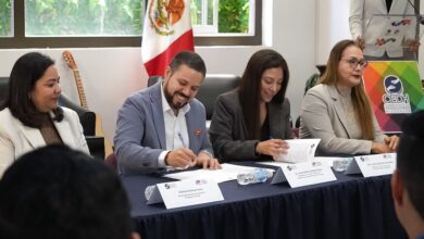Josué Mejía firma convenio con la Junta de Asistencia Privada