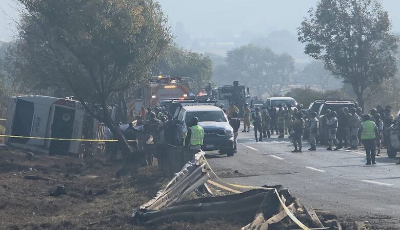 Accidente volcadura de autobús