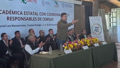 Juan Carlos Velasco Procell en reunión