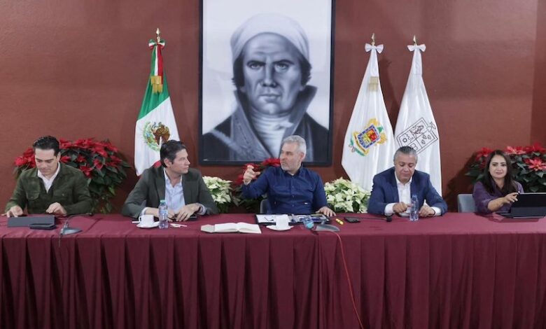 Alfonso Martínez Alcázar en reunión con Alfredo Ramírez Bedolla