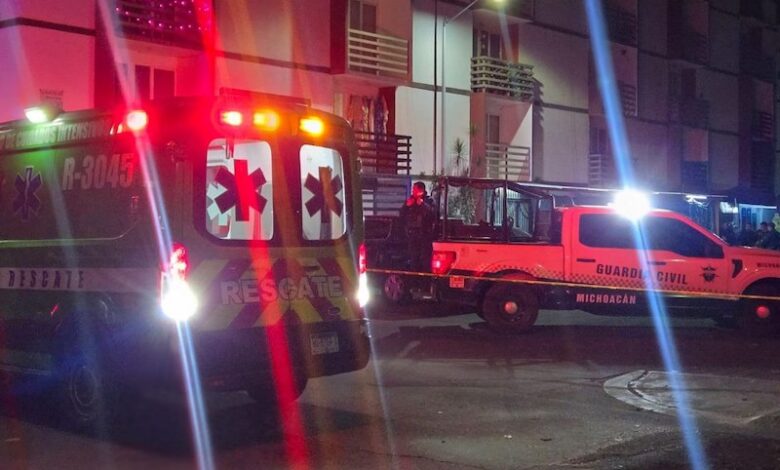 Ambulancia y patrulla