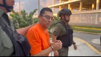 Rafael León Segovia, prisión domiciliaria