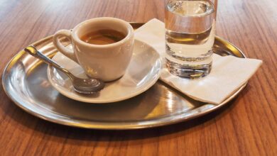 vaso de agua antes del café