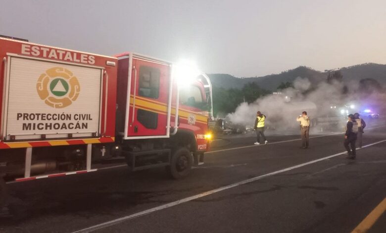 Autopista Siglo XXI, Uruapan, Incendio, Pipa